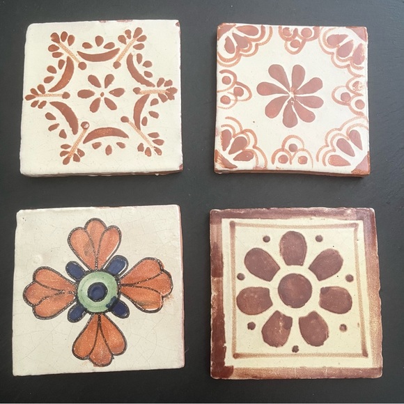 Mexican Hand Painted Terra-Cotta Talavera Vintage Tiles Set of 4 - Picture 1 of 13